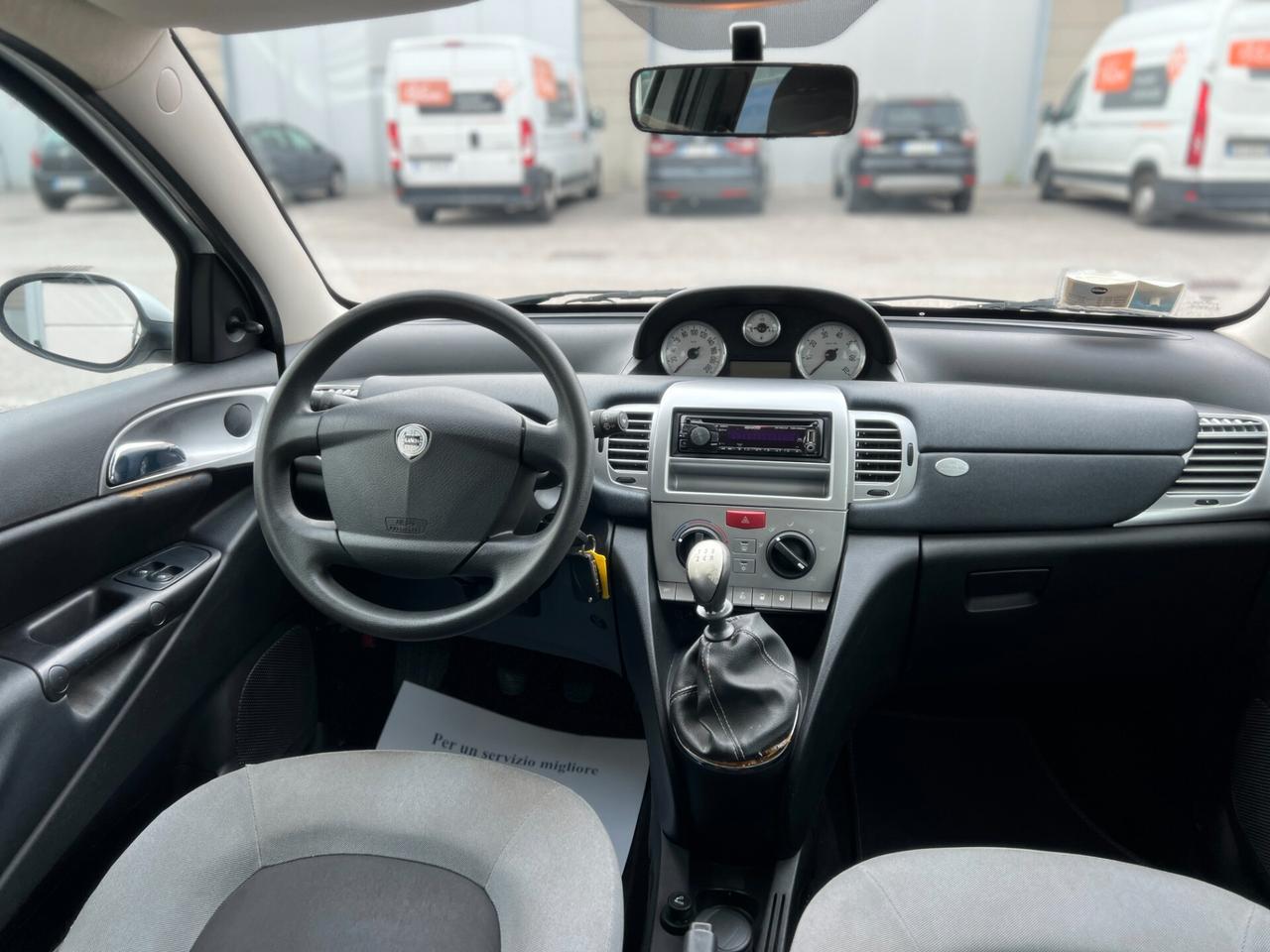 Lancia Ypsilon 1.2 Argento