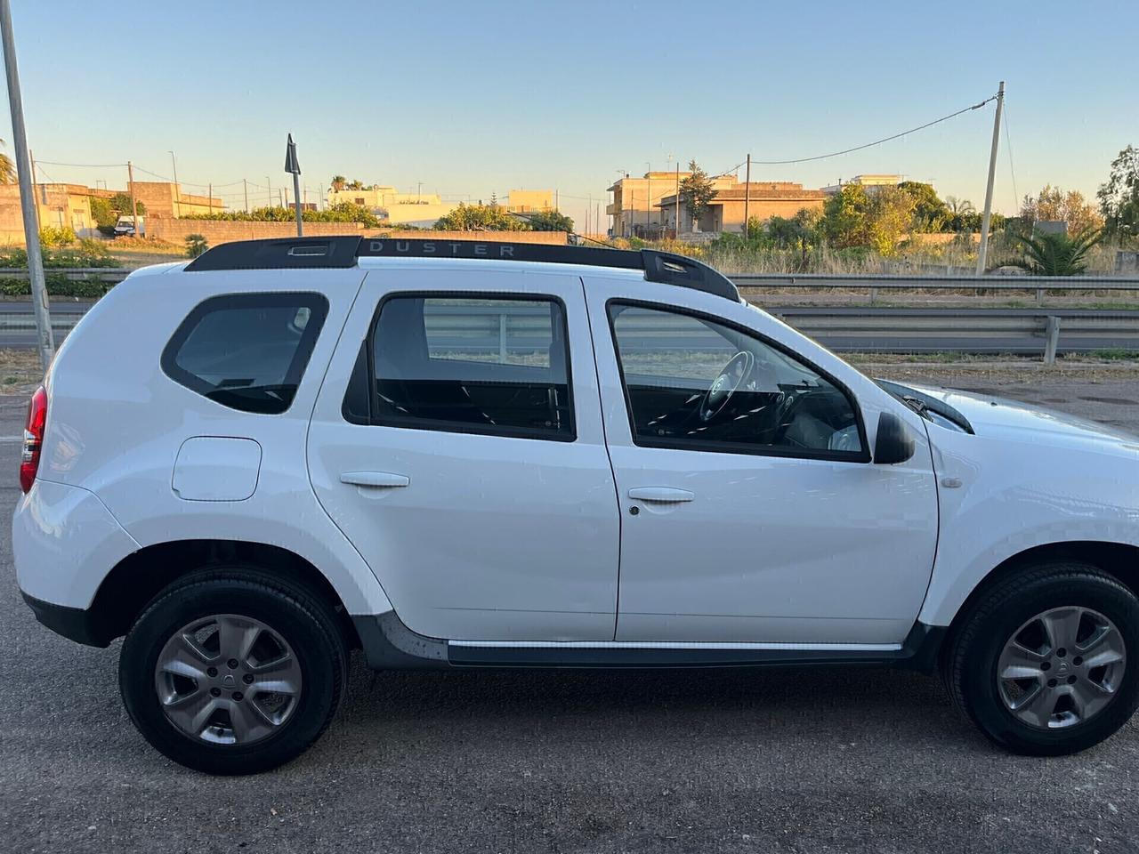 Dacia Duster 1.6 GPL Lauréate Unipro 2015