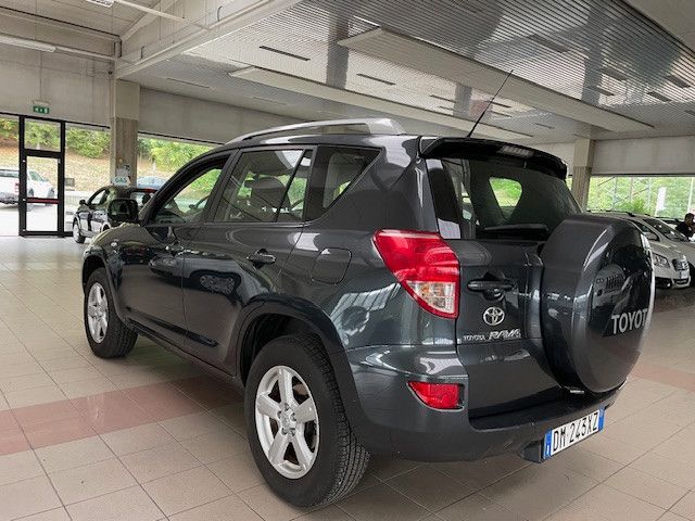 Toyota Rav4 2008 photo 4