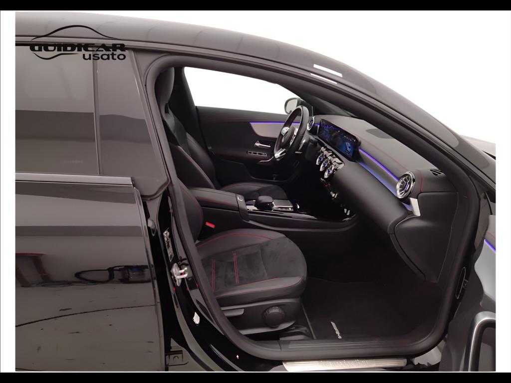 Mercedes-Benz CLA Sh.Brake - X118 - CLA Shooting Brake 200 d Premium auto