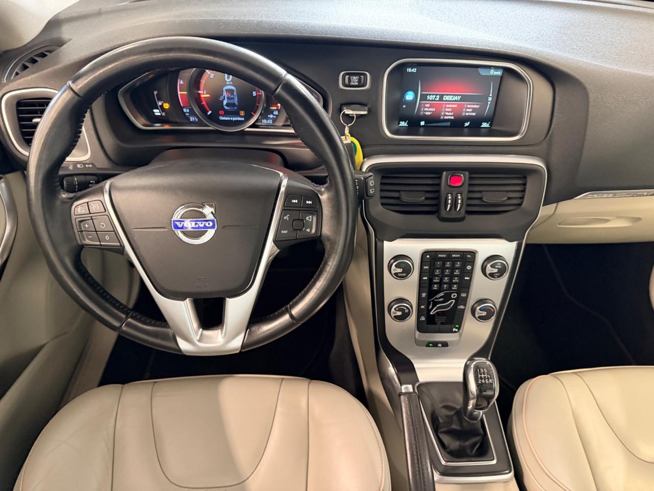 Volvo V40 Cross Country D2 Ocean Race