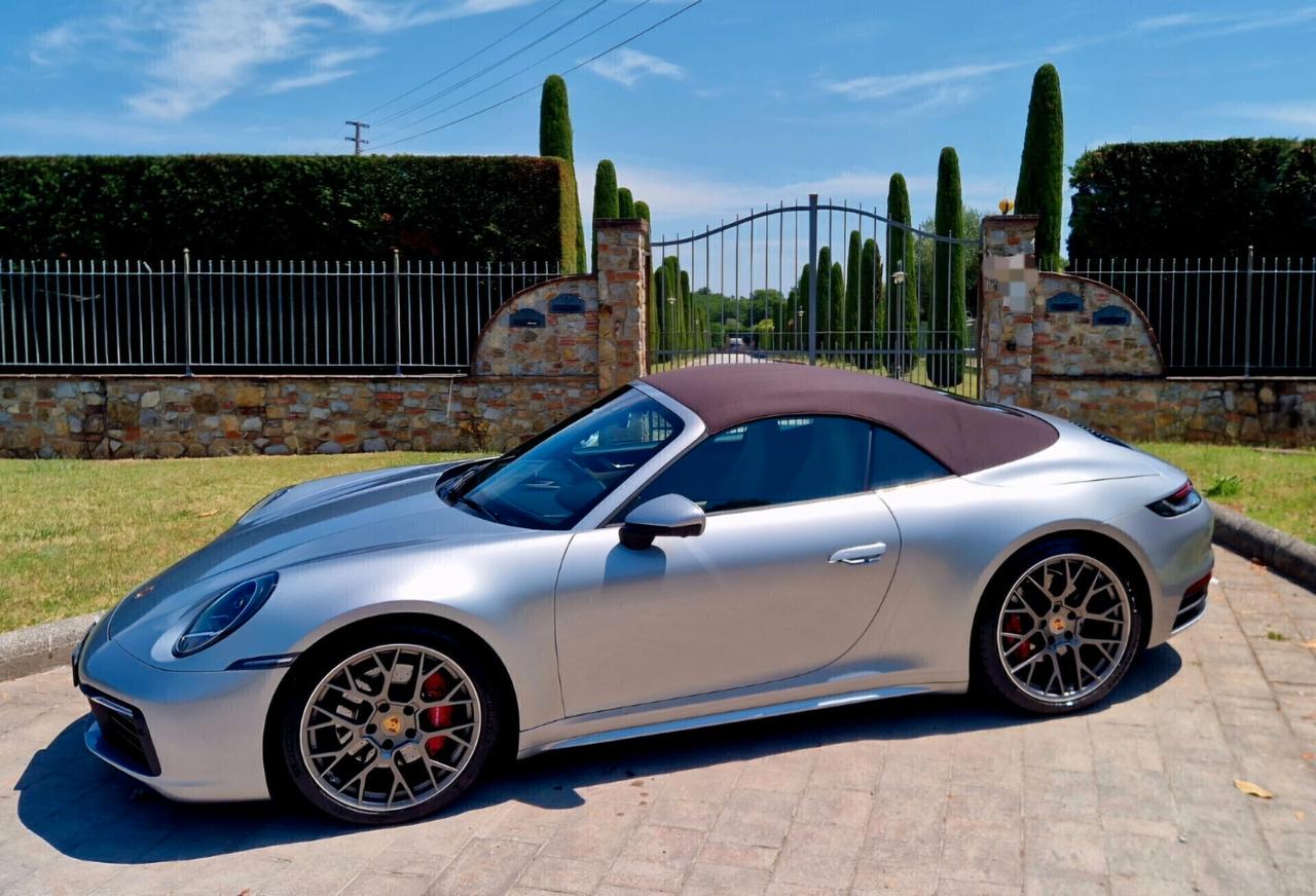 Porsche 992 4S