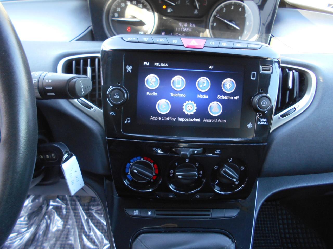 Lancia Ypsilon 1.2 69 CV 5 porte GPL Ecochic Silver