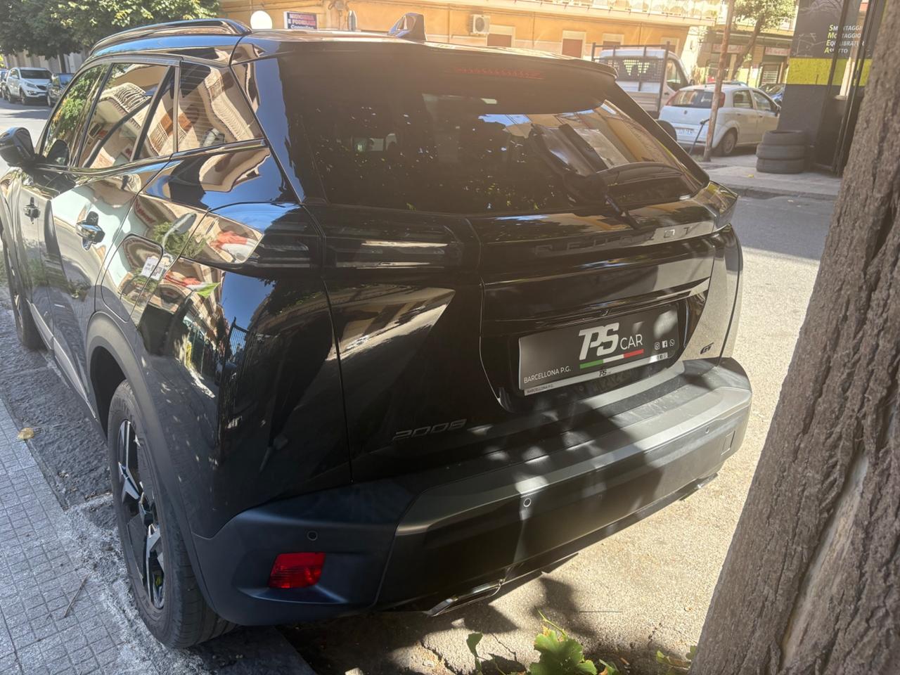 Peugeot 2008 PureTech 130 S&S EAT8 GT