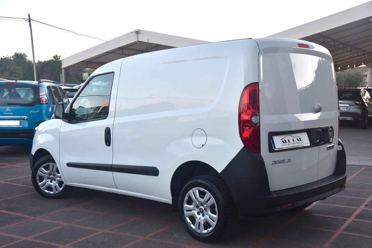 Fiat Doblo 1.6 mtj 105cv Lounge 3 posti