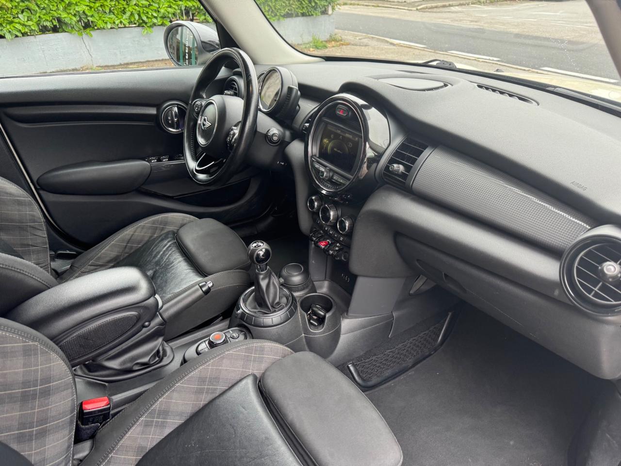 Mini 1.5 Cooper D Business