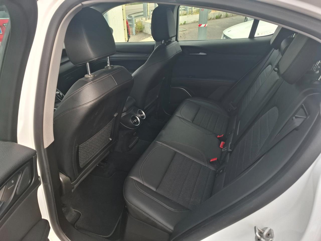Alfa Romeo Stelvio 2.2 jtdm 180CV AT8 Super 2018