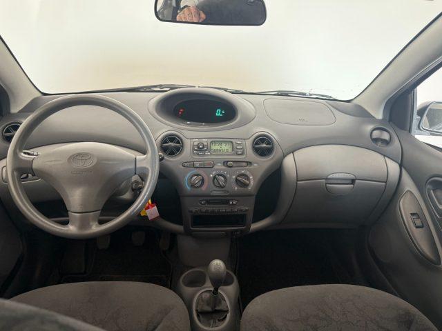 TOYOTA Yaris 1.0i 16V cat 3 porte Sol