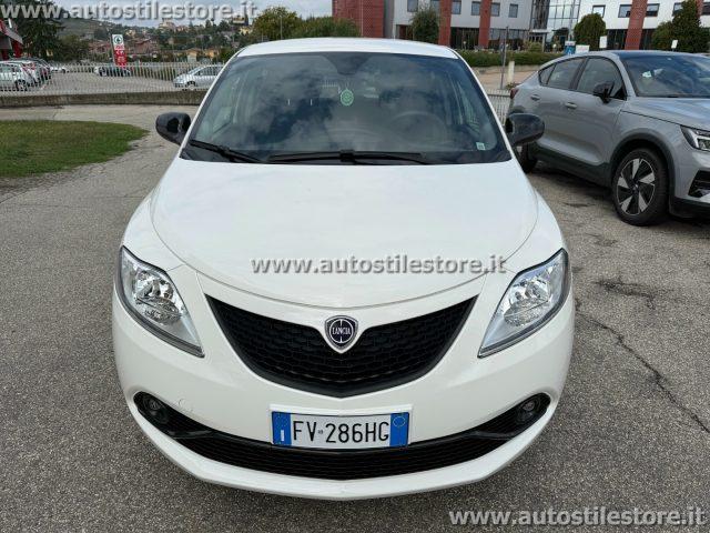 LANCIA Ypsilon 1.2 69 CV 5 porte GPL Ecochic Gold