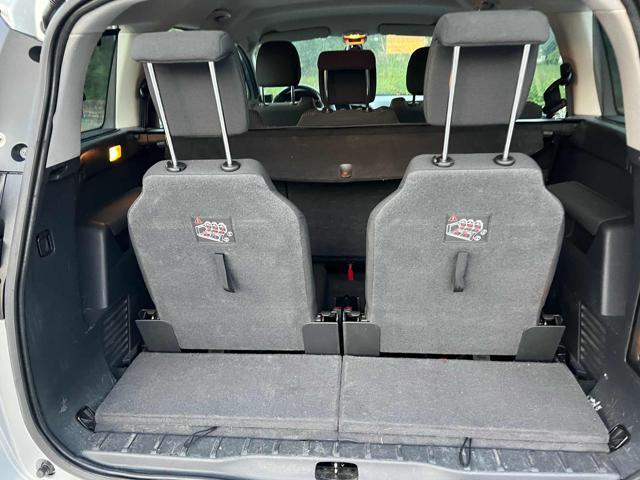 PEUGEOT 5008 7posti 1.6 HDi 112CV senza nessun lavoro da fare
