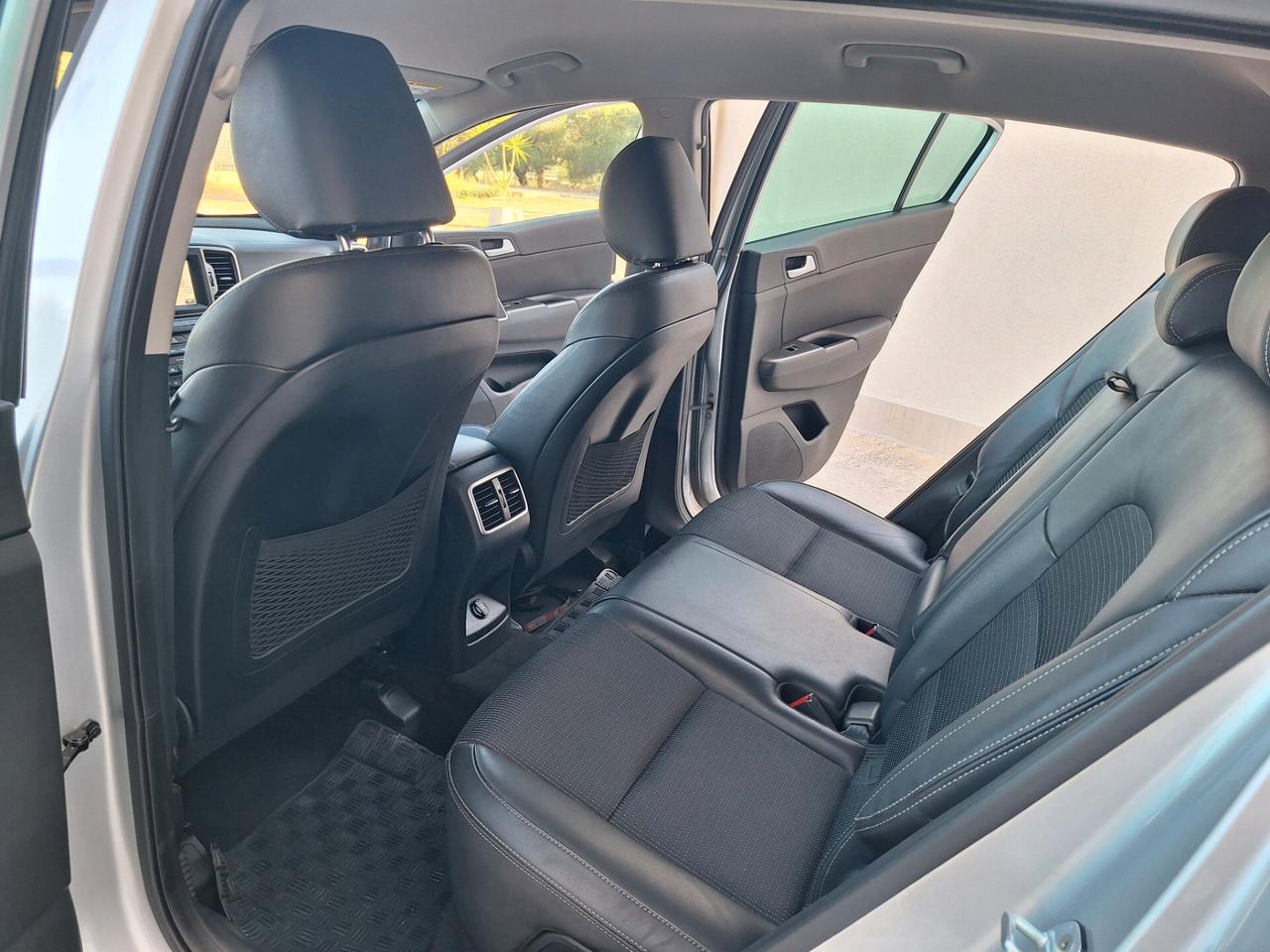Kia Sportage 1.7 CRDI 2WD "NAVI" 127000 KM 2016