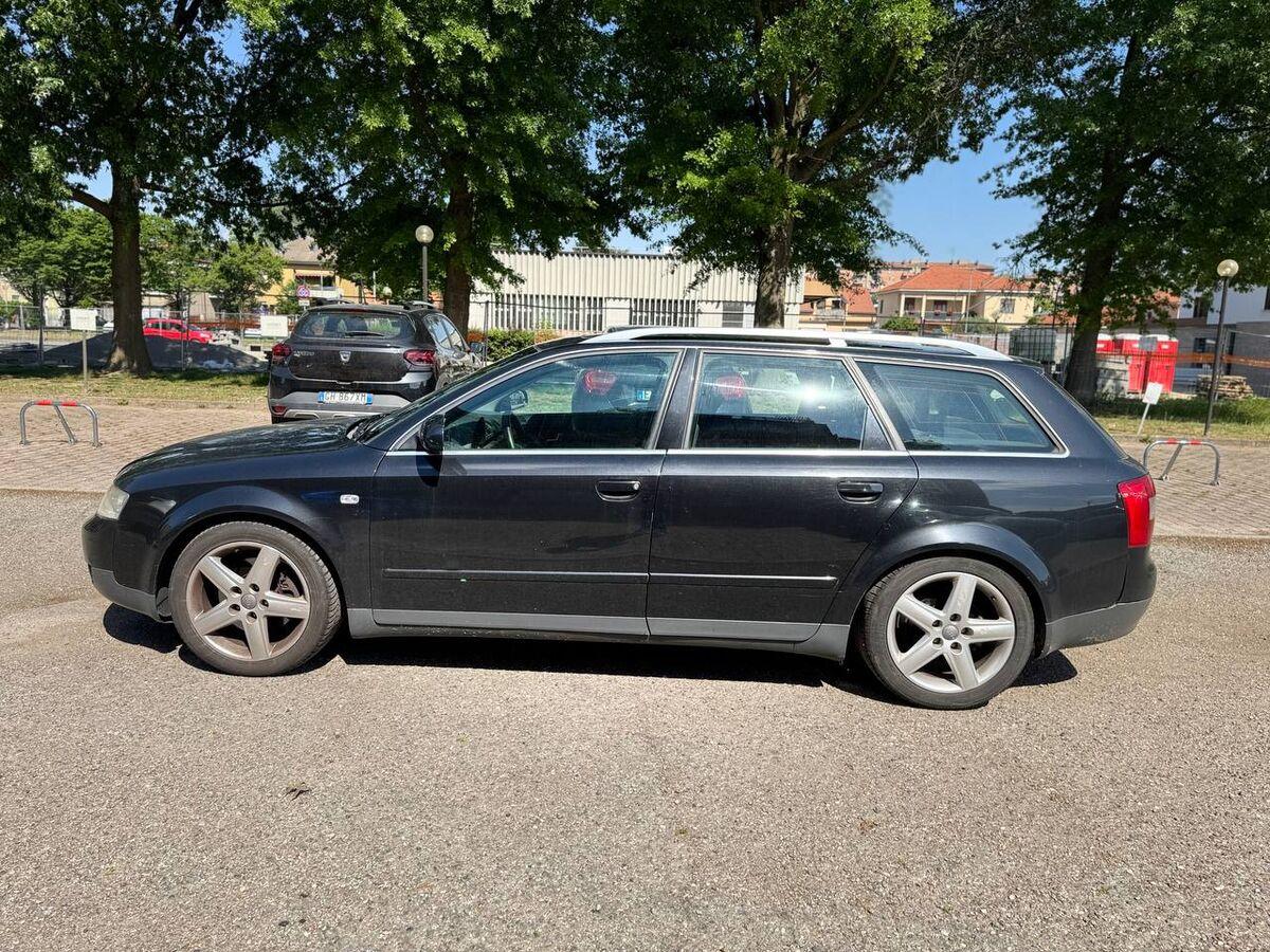 Audi A4 Avant 2.5 V6 tdi 163cv