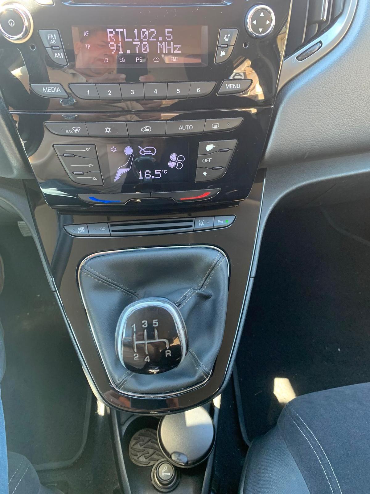 Lancia Ypsilon 0.9 TwinAir 85 CV 5 porte S&S Gold