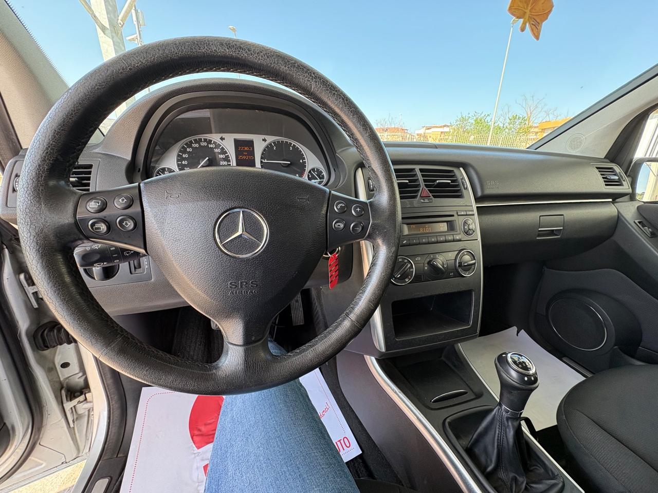 Mercedes-benz B 200 CDI Premium