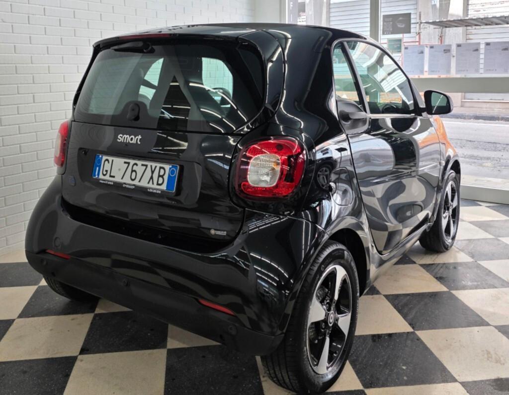 Smart ForTwo EQ elettrica cabrio Passion
