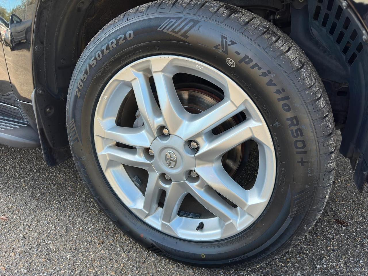 Toyota Land Cruiser V8 4.5 D4-D 7 posti