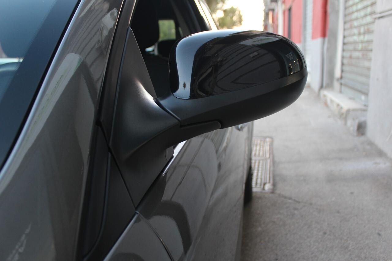 Lancia Ypsilon 1.0 Hybrid Gold