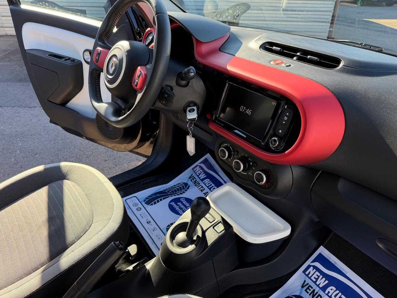 Renault Twingo TCe 90 CV EDC Intens