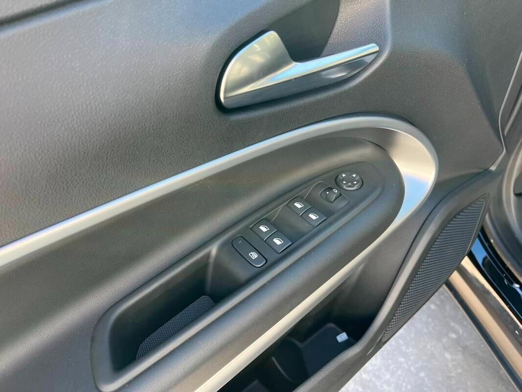 Jeep Avenger 1.2 Turbo 100 CV Altitude