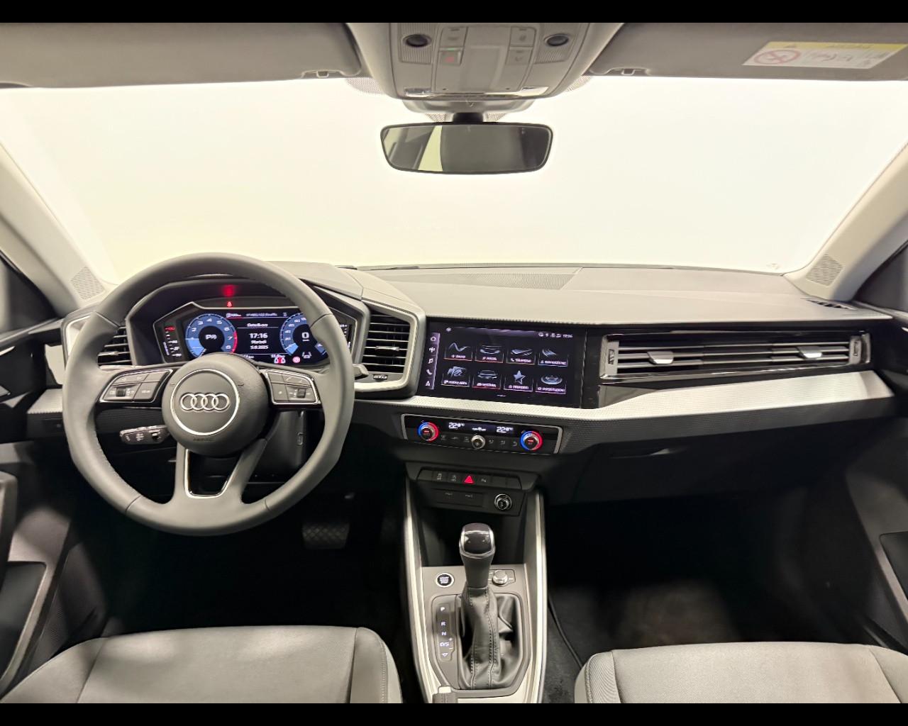 AUDI A1 SPORTBACK 30 TFSI S-TRONIC S LINE EDITION
