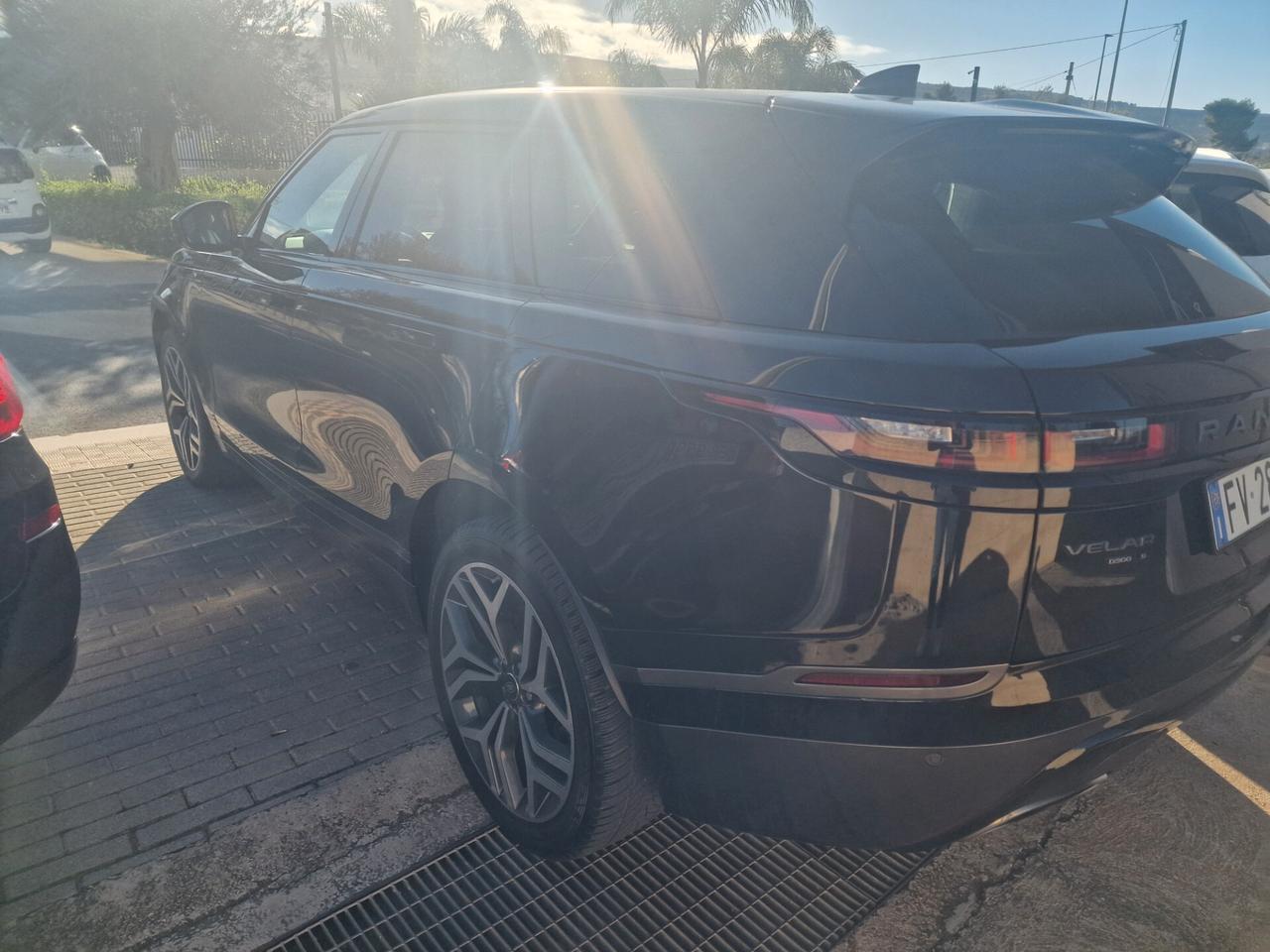 Land Rover Range Velar 3.0D V6 300 CV R-Dynamic HSE