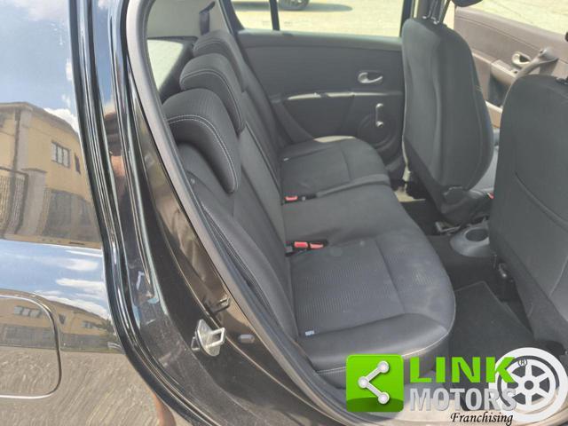 RENAULT Clio 1.2 16V 5 porte Luxe