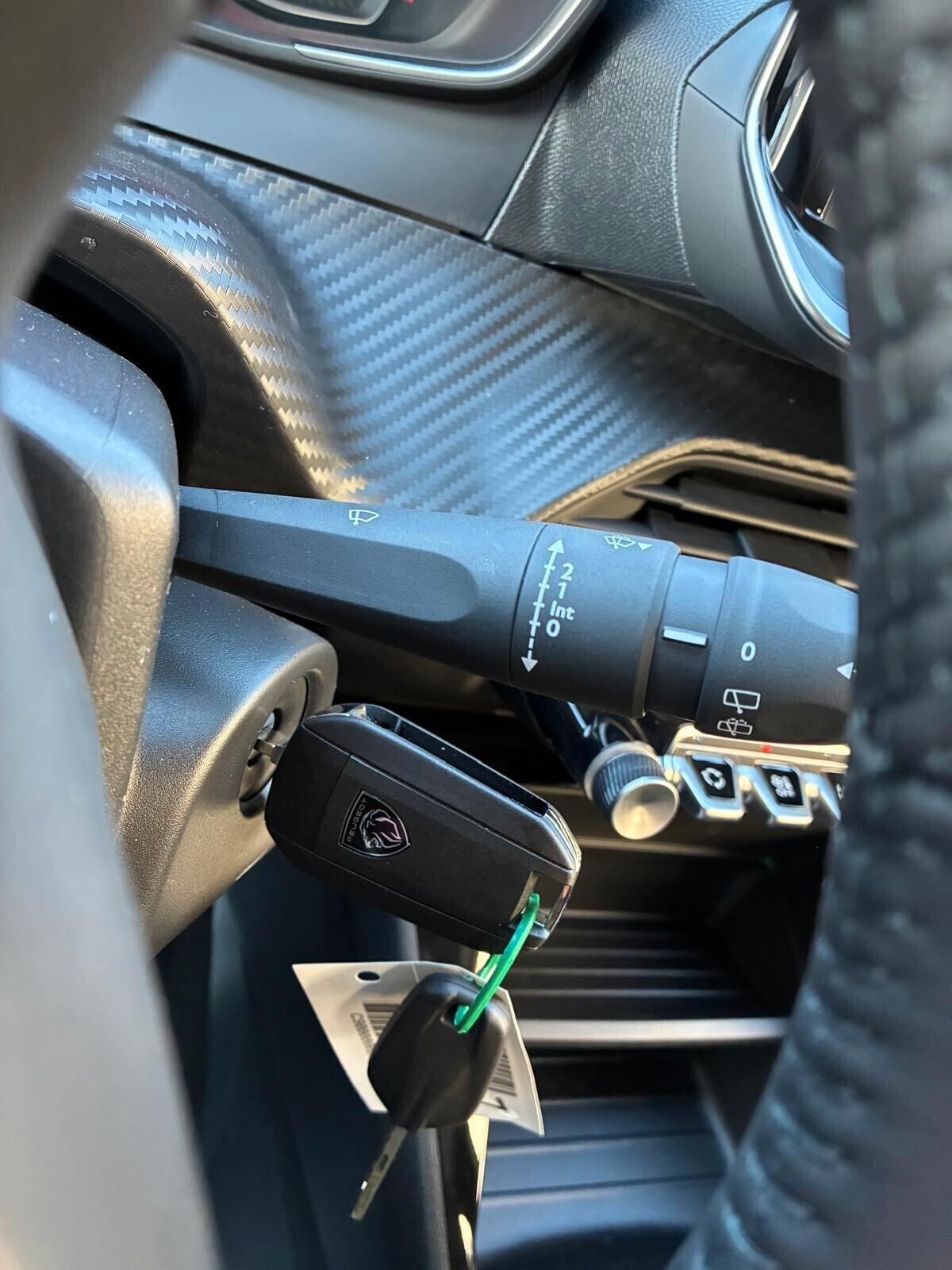 Peugeot 208 PureTech 100 Stop&Start 5 porte Style