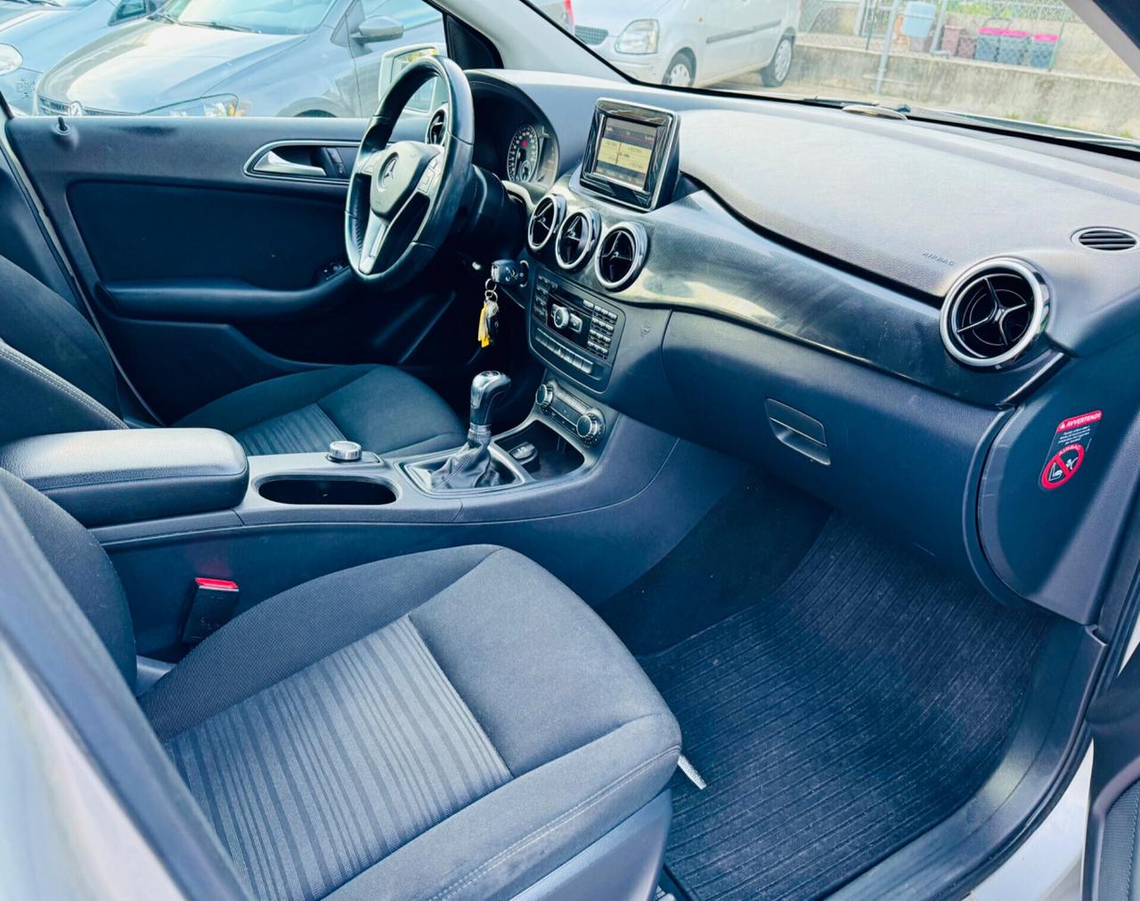 Mercedes-benz B 180 Premium ok neopatentati
