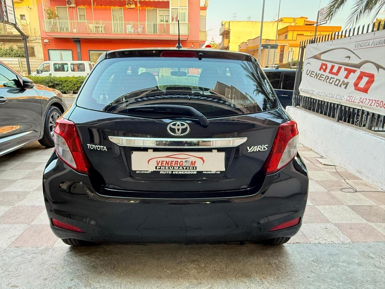 Toyota Yaris 1.0 5 porte Active