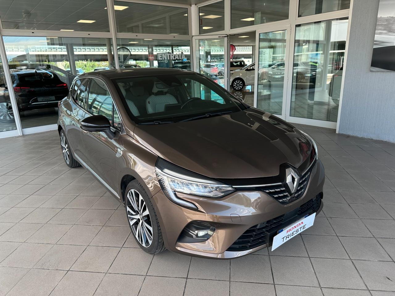 Renault Clio TCe 130 CV EDC FAP 5 porte Initiale Paris