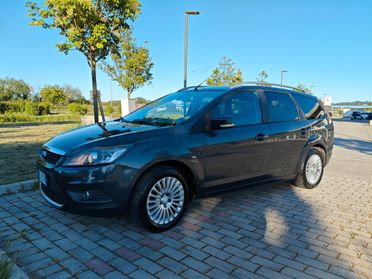 Ford Focus 1.6 GPL Titanium
