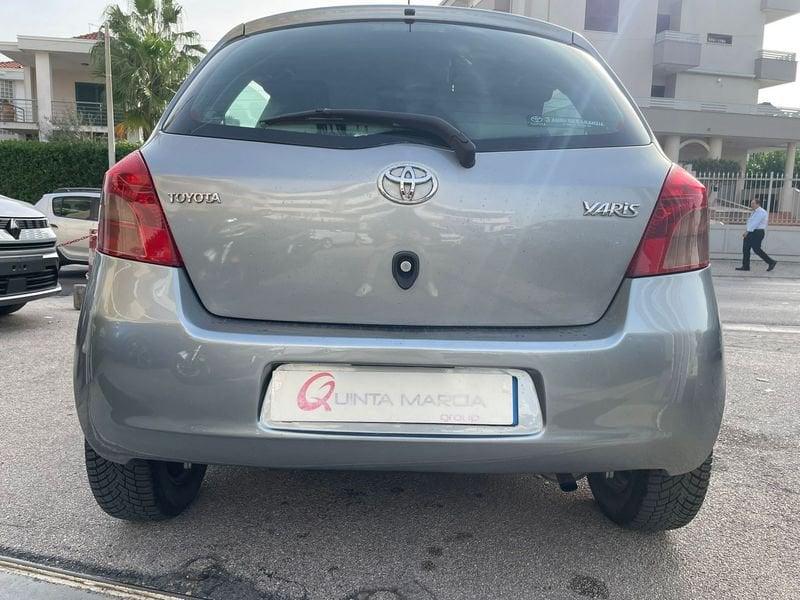 Toyota Yaris Yaris sol 1.0 5 porte / NEOPATENTATI