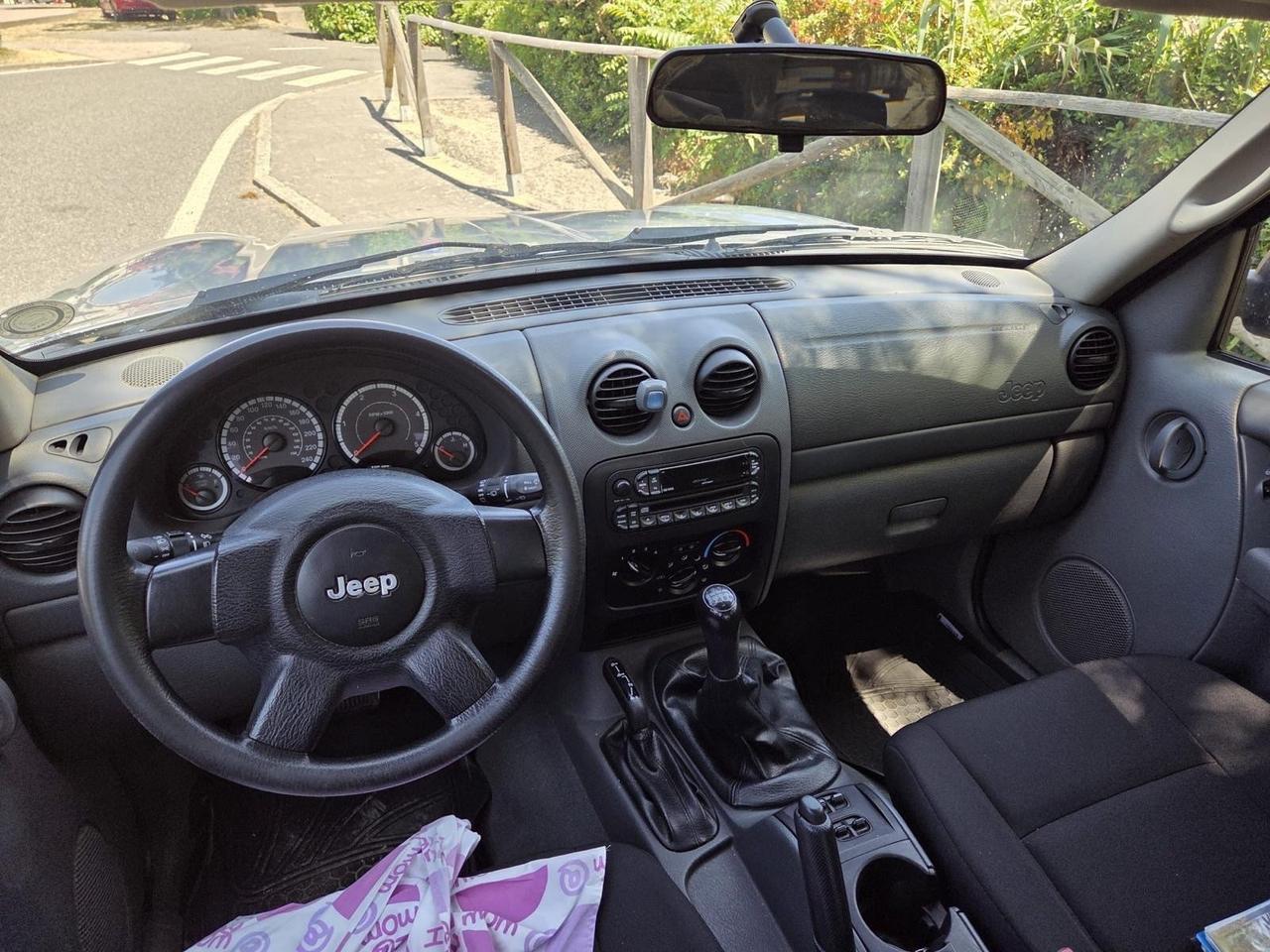 Jeep Cherokee 2.8 CRD DPF Sport Auto
