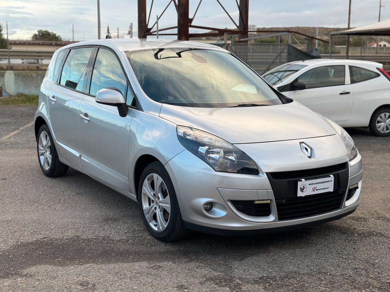 Renault Scenic XMod 1.6 dCi Luxe 130CV - 2012