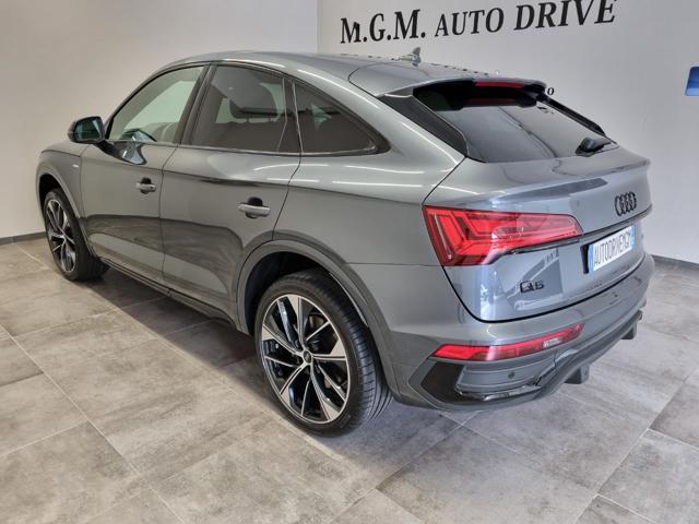 AUDI Q5 40 TDI 204 CV quattro Identity Black SLINE STRONIC