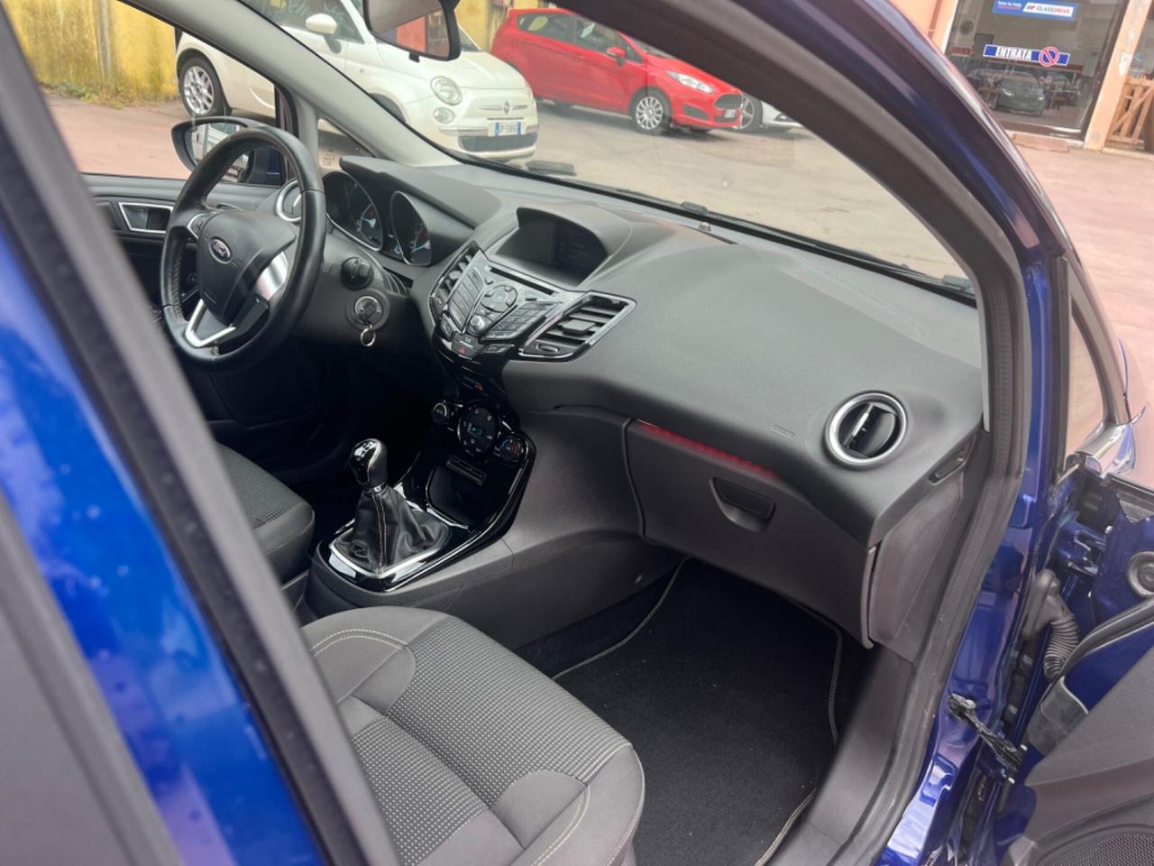 Ford Fiesta 1.5 TDCi 75CV 5 porte Titanium