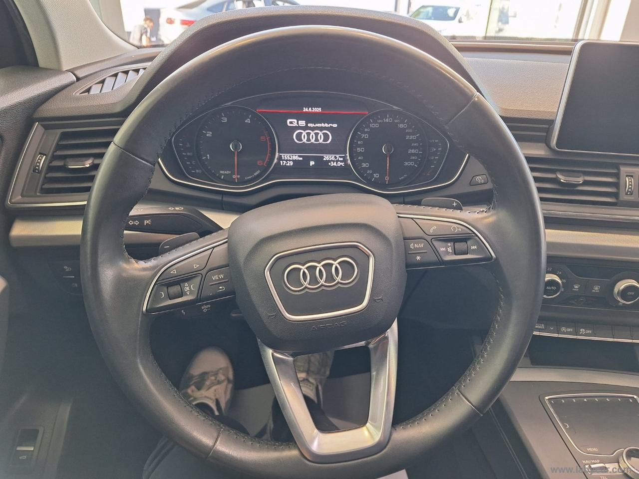 AUDI Q5 2.0 TDI quattro S tronic Business