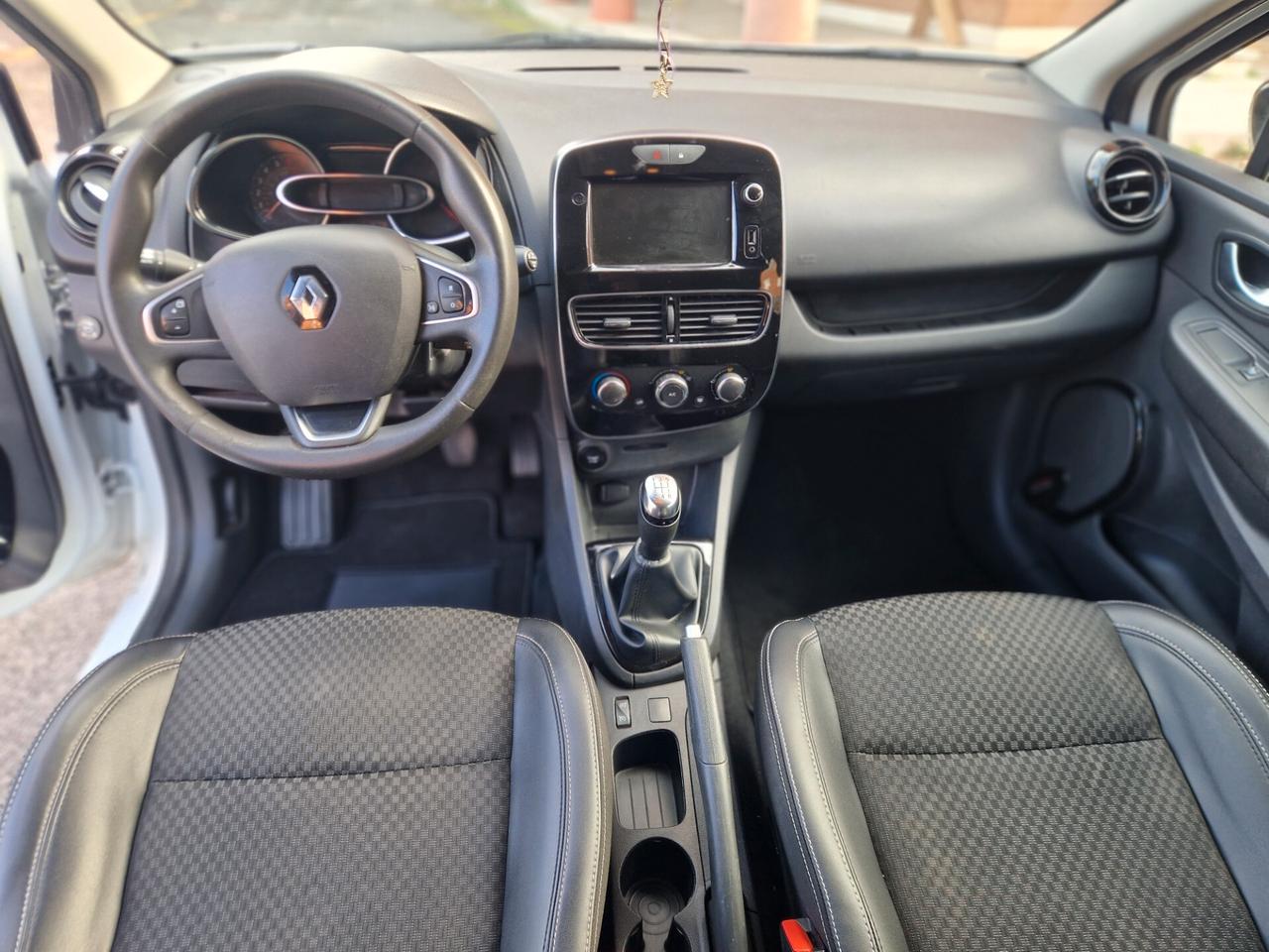 Renault Clio TCe 90cv GPL 5p Moschino Zen