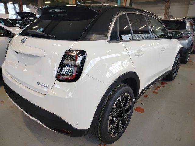 FIAT 600 Hybrid 110 CV DCT MHEV La Prima km0