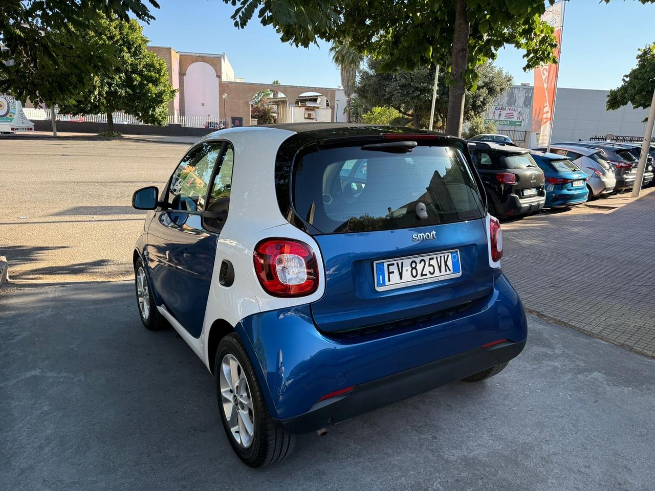 Smart ForTwo KM. 44.000! 70 1.0 Youngster