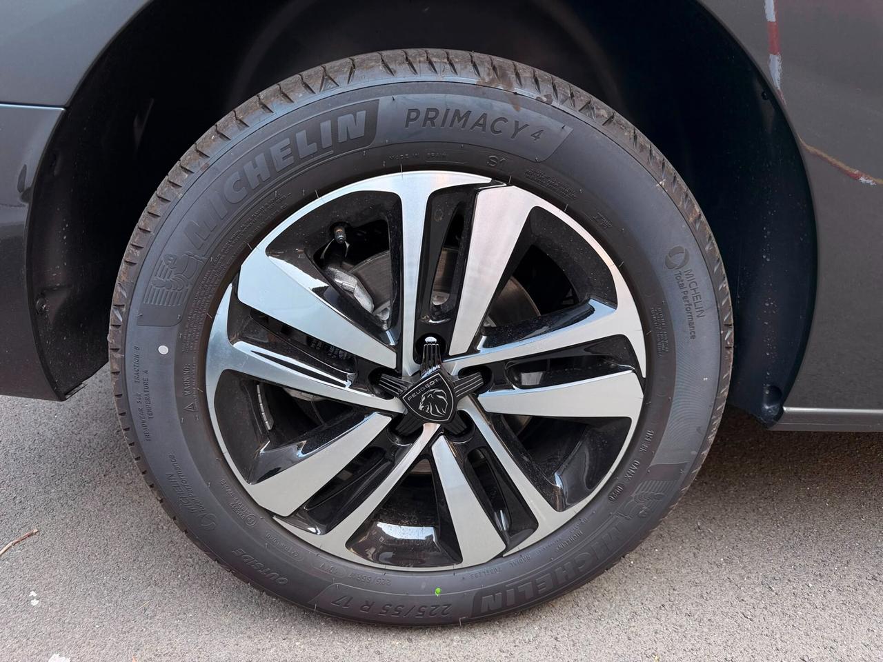 PEUGEOT Traveller 2.2 BlueHDi 180 EAT8 9 posti