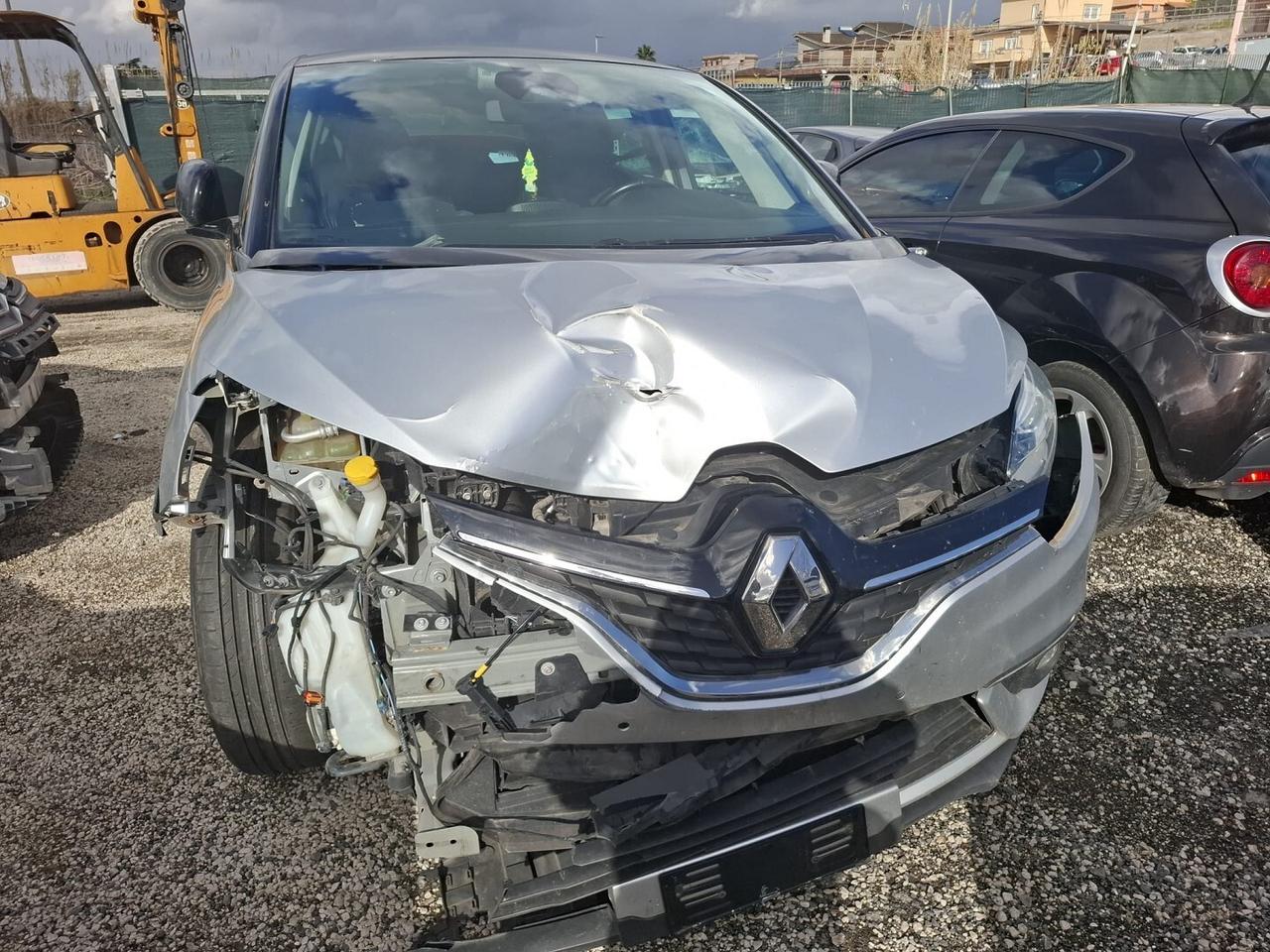 RENAULT SCENIC S.C GRAVE DCI 2018 SINISTRATA