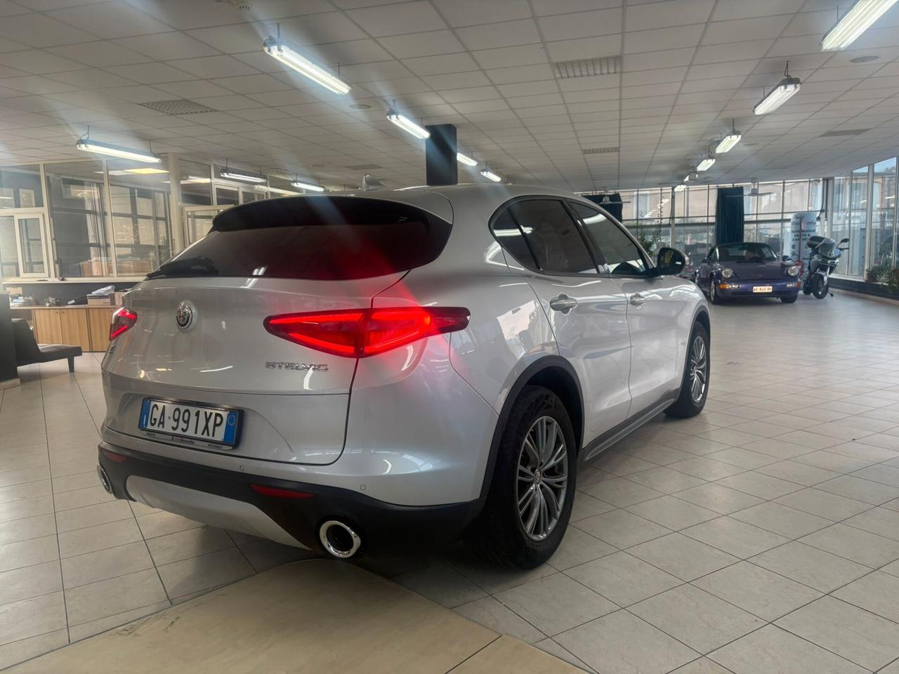 Alfa Romeo Stelvio 2.2 Turbodiesel 190 CV AT8 Q4 Super