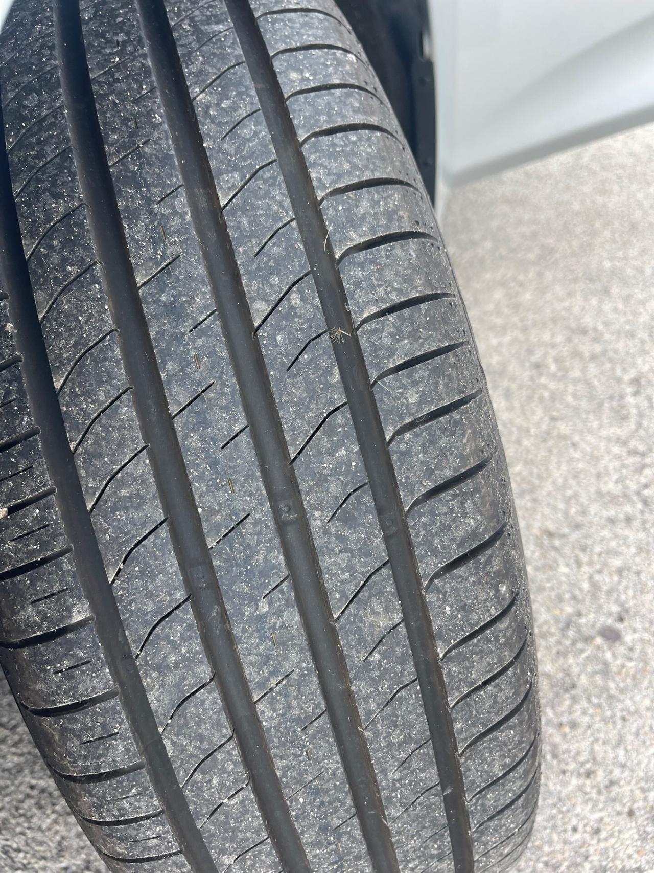 BMW 216D 115CV TWIN TURBO FULL MANUALE MY16