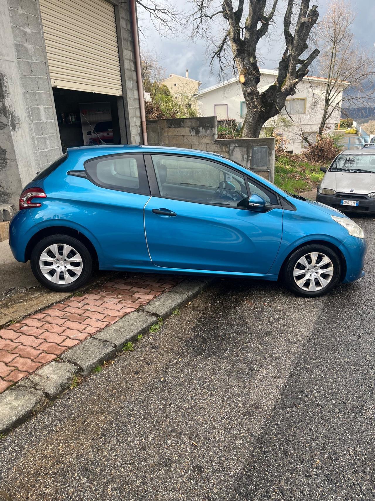 Peugeot 208 1.2 VTi 82 CV 3 porte Active