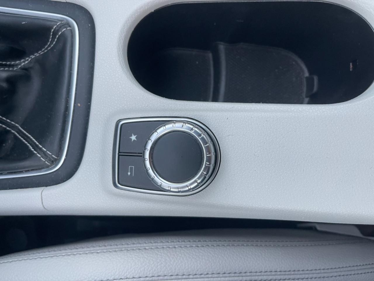 Mercedes-benz A 200 d Premium