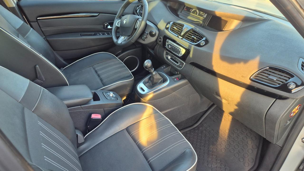 Renault Scenic XMOD 1.5dci 110 cv
