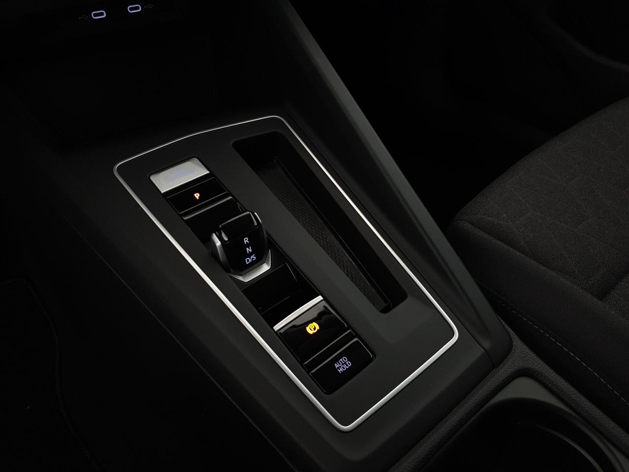 Volkswagen Golf variant 2.0 tdi life 150cv dsg