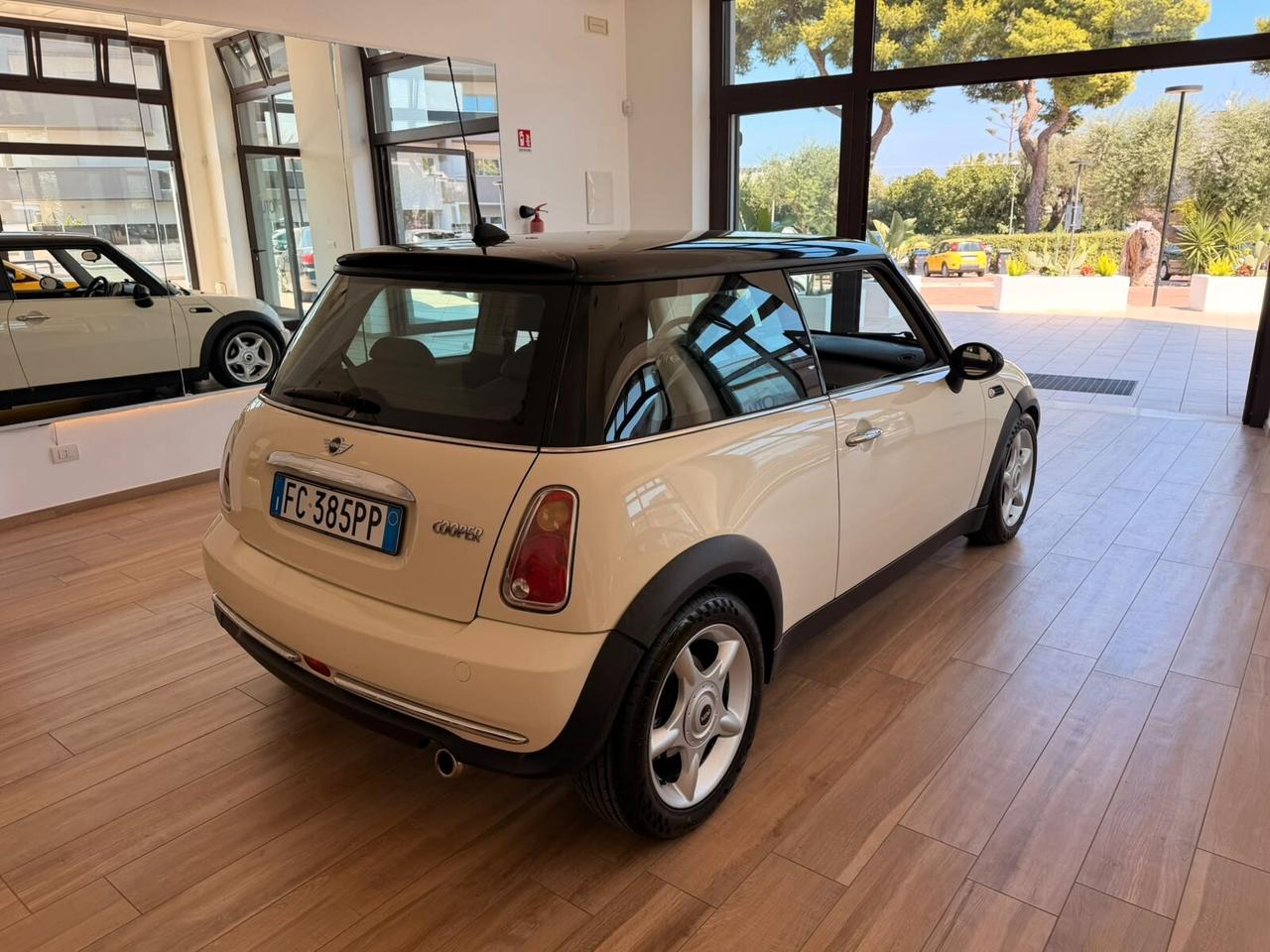 Mini 1.6 16V Cooper