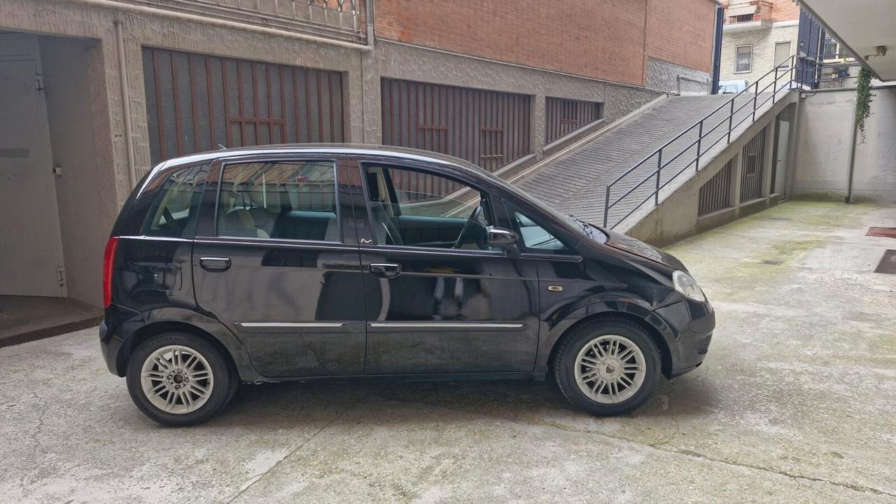 Lancia MUSA 1.4 16V Platino